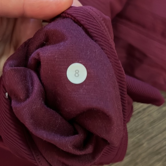 Lululemon reversible hooded jacket in magenta. Has thumb holes. Size 8. - Picture 6 of 7